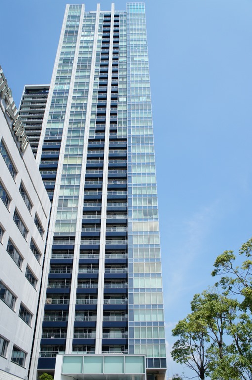 World City Towers - Luxury Apartment for Rent in Minato-ku